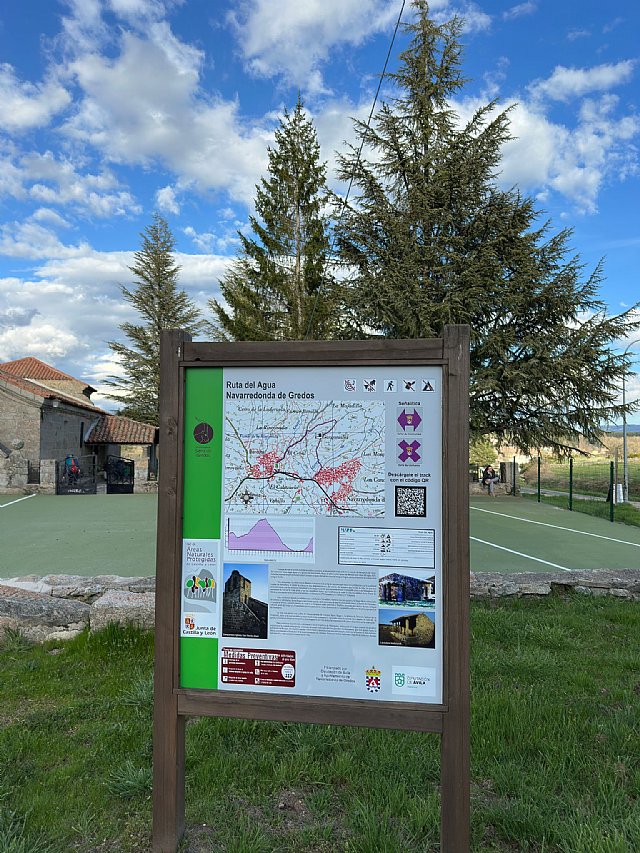 Mejorando la se&amp;#241;alizaci&amp;#243;n de rutas en la Sierra de Gredos: un paso m&amp;#225;s all&amp;#225;